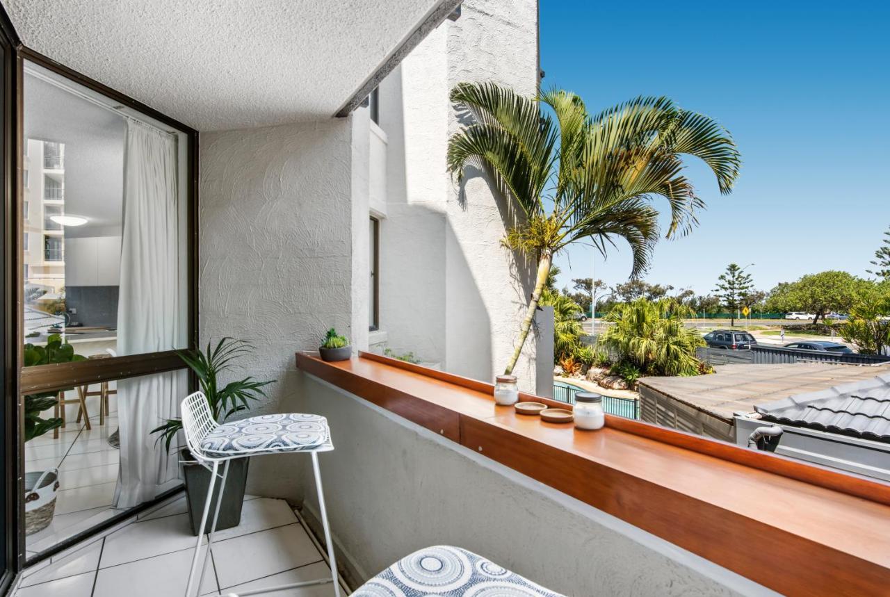 Mylos Holiday Apartments Alexandra Headland Eksteriør billede