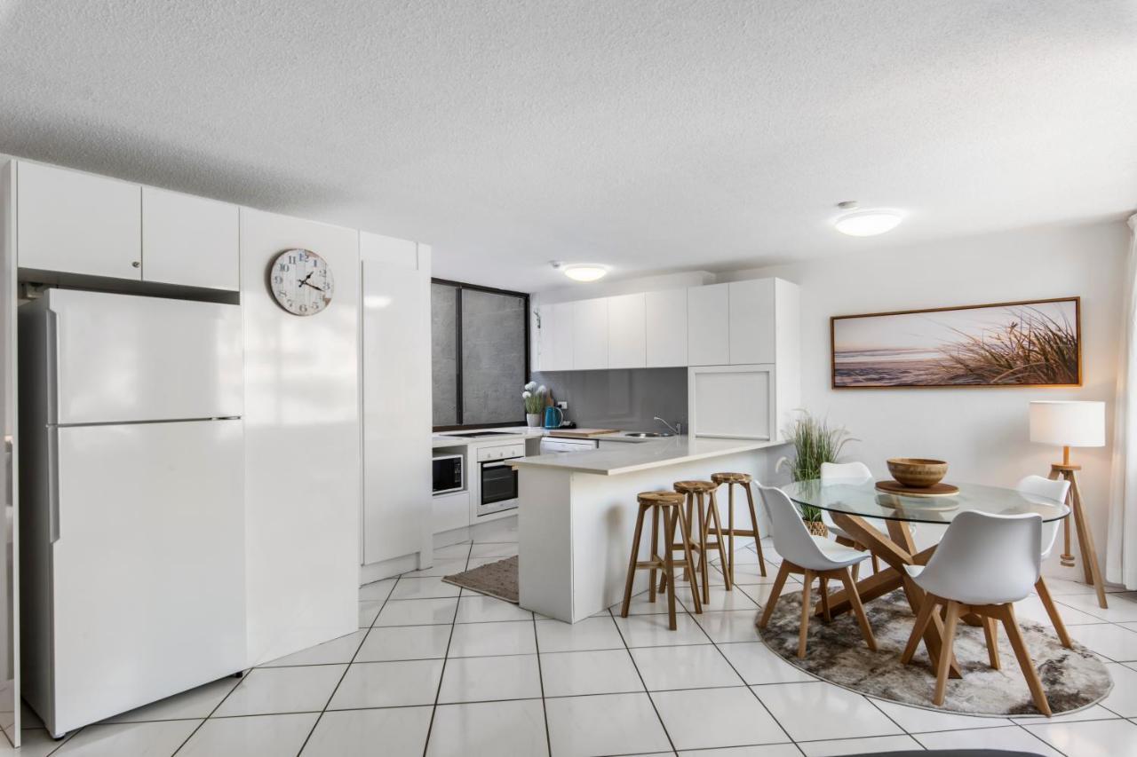 Mylos Holiday Apartments Alexandra Headland Eksteriør billede