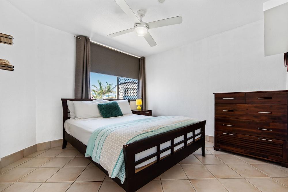 Mylos Holiday Apartments Alexandra Headland Eksteriør billede