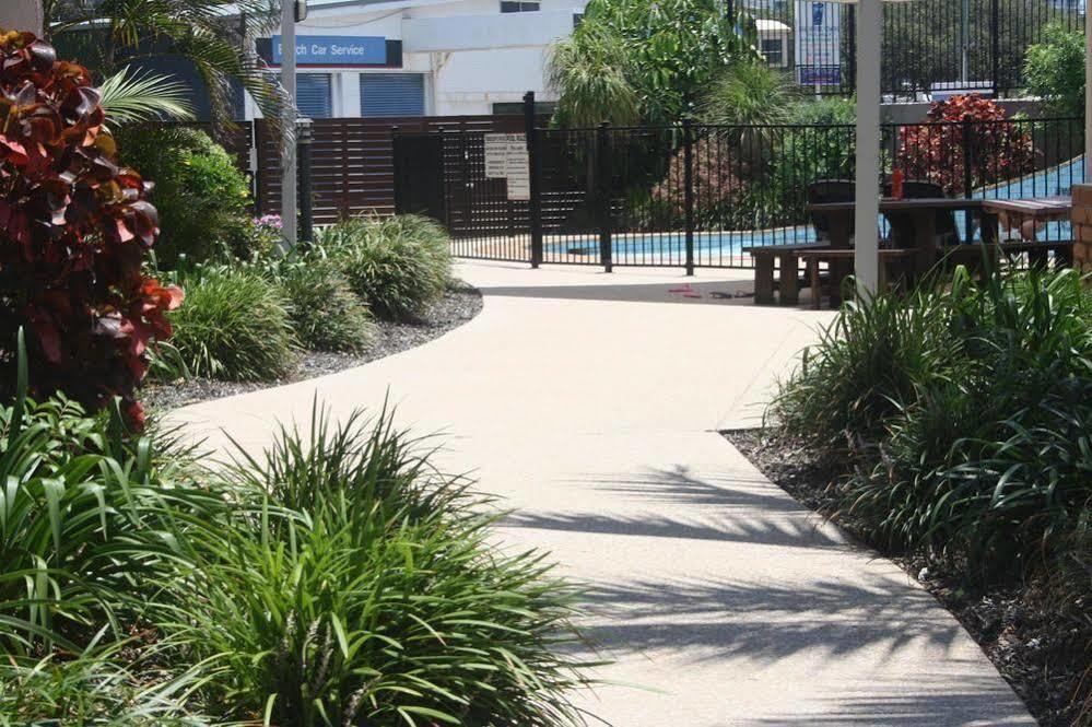 Mylos Holiday Apartments Alexandra Headland Eksteriør billede